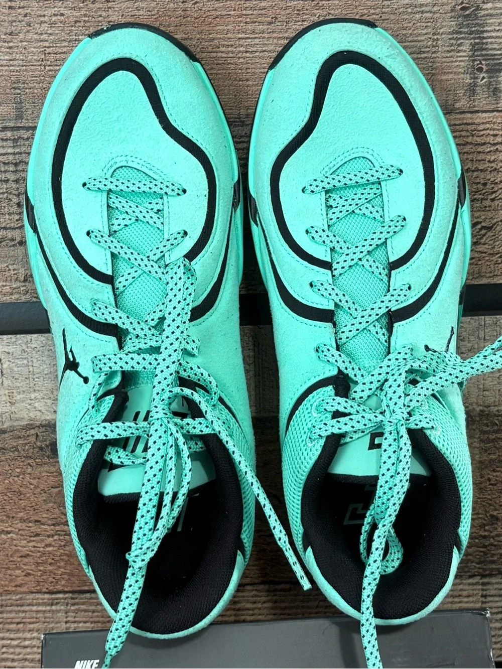 Jordan Jason Tatums Turquoise and Black basketball sneakers
